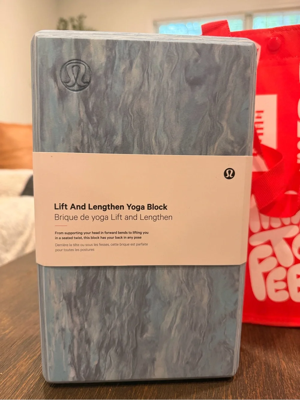 lululemon athletica Lift and Lengthen Yoga Block - Marble Blue with Red tote bag